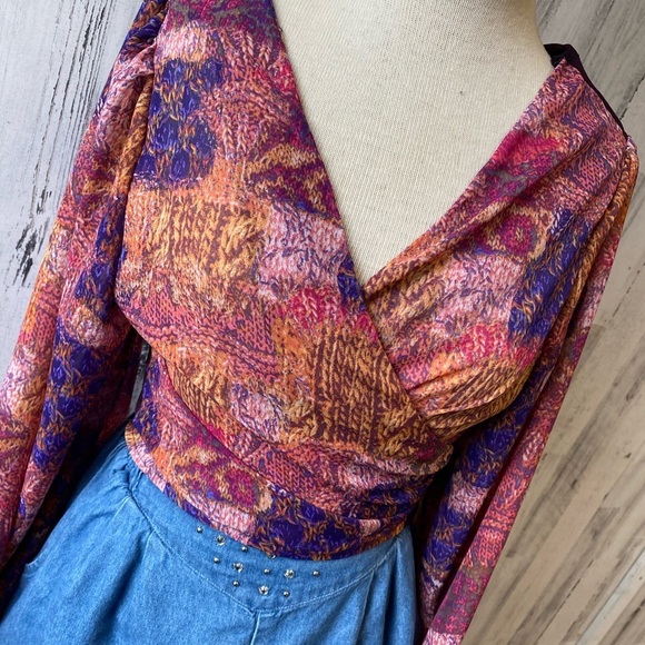Colorful Wrap Blouse - Picture 5 of 7